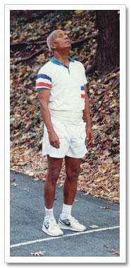 Sri Chinmoy preparándose