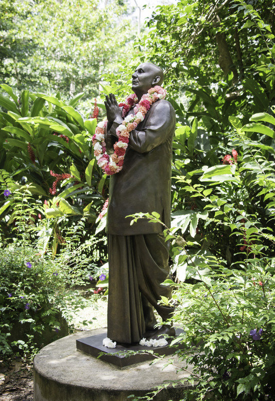 20160728_meditation_at_the_pr_statue_024.jpg